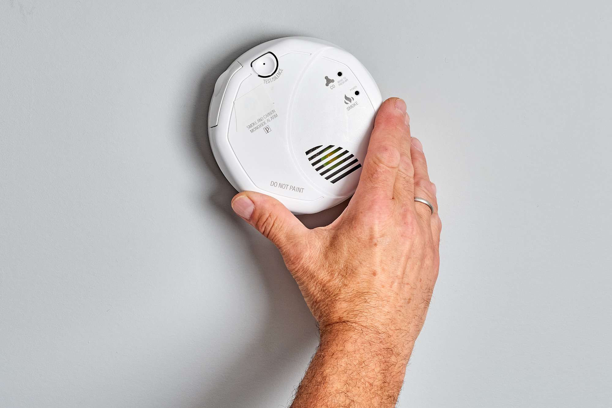 Smoke alarm installation in London - professional tidy fitting